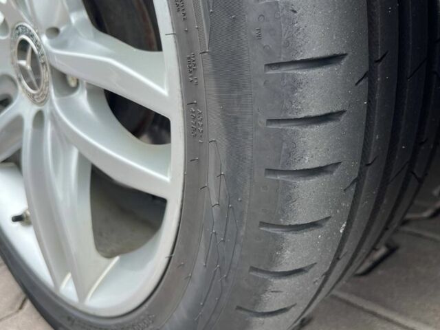 Черный Мерседес Ц-Класс, объемом двигателя 3 л и пробегом 105 тыс. км за 13400 $, фото 13 на Automoto.ua