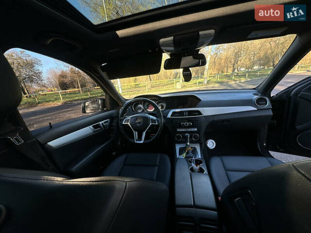 Черный Мерседес Ц-Класс, объемом двигателя 1.8 л и пробегом 229 тыс. км за 9800 $, фото 22 на Automoto.ua