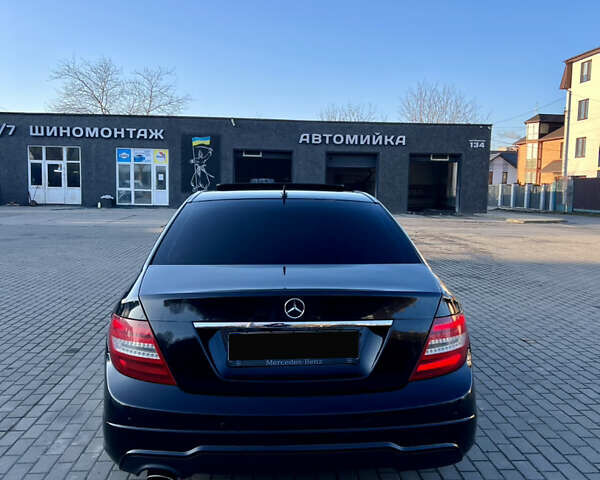 Черный Мерседес Ц-Класс, объемом двигателя 1.8 л и пробегом 189 тыс. км за 5100 $, фото 18 на Automoto.ua