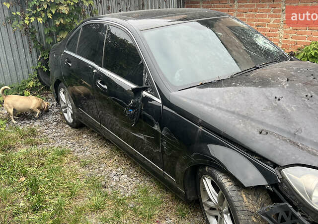 Черный Мерседес Ц-Класс, объемом двигателя 1.8 л и пробегом 189 тыс. км за 5100 $, фото 10 на Automoto.ua