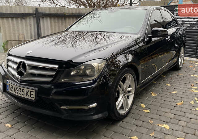 Чорний Мерседес Ц-Клас, об'ємом двигуна 1.8 л та пробігом 270 тис. км за 11700 $, фото 9 на Automoto.ua