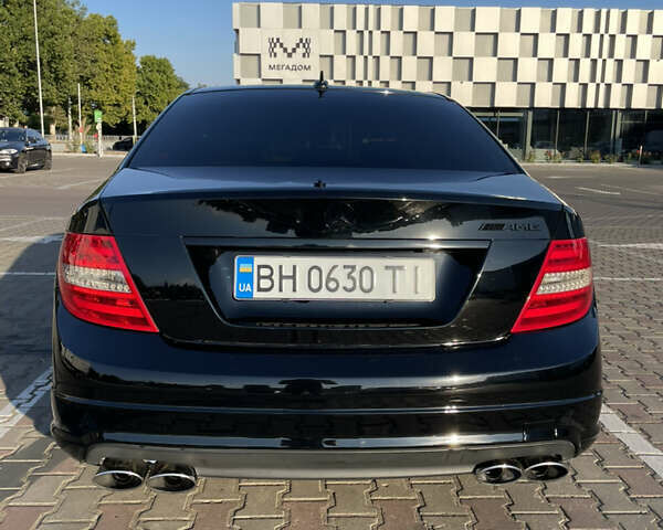 Черный Мерседес Ц-Класс, объемом двигателя 3 л и пробегом 160 тыс. км за 13300 $, фото 9 на Automoto.ua