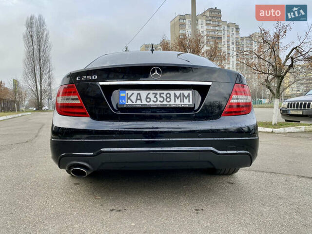 Чорний Мерседес Ц-Клас, об'ємом двигуна 1.8 л та пробігом 135 тис. км за 9900 $, фото 8 на Automoto.ua