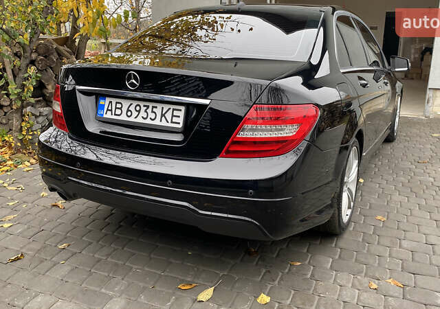 Чорний Мерседес Ц-Клас, об'ємом двигуна 1.8 л та пробігом 270 тис. км за 11700 $, фото 13 на Automoto.ua