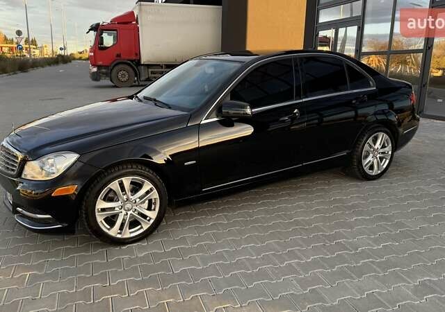 Мерседес Ц-Класс 2012 в Тернополе на Automoto.ua Черный Мерседес Ц-Класс, объемом двигателя 1.8 л и пробегом 174 тыс. км за 11999 $, фото 5 на Automoto.ua
