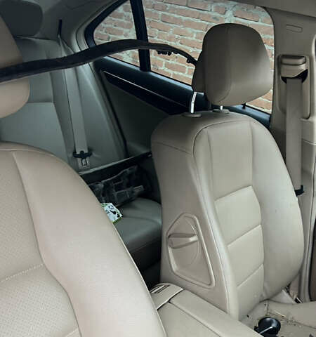 Черный Мерседес Ц-Класс, объемом двигателя 1.8 л и пробегом 189 тыс. км за 5100 $, фото 8 на Automoto.ua