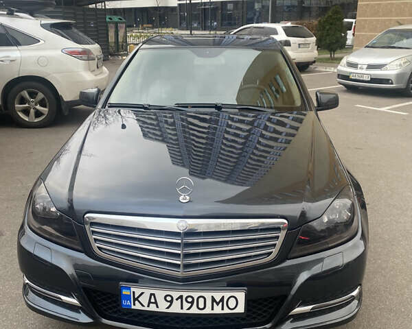 Чорний Мерседес Ц-Клас, об'ємом двигуна 3 л та пробігом 232 тис. км за 12800 $, фото 35 на Automoto.ua