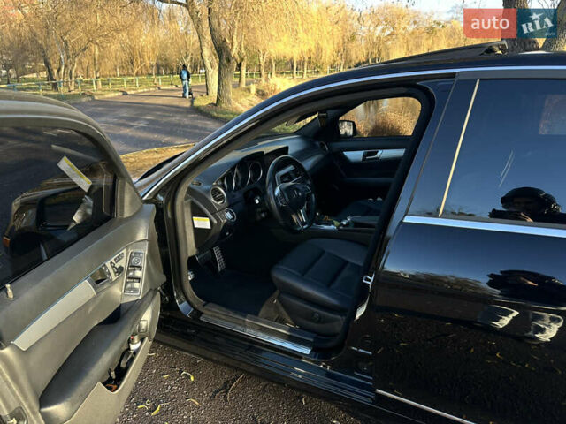 Черный Мерседес Ц-Класс, объемом двигателя 1.8 л и пробегом 229 тыс. км за 9800 $, фото 15 на Automoto.ua