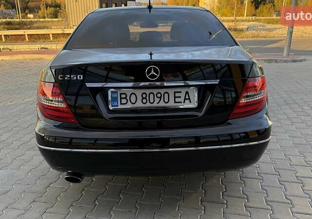 Мерседес Ц-Класс 2012 в Тернополе на Automoto.ua Черный Мерседес Ц-Класс, объемом двигателя 1.8 л и пробегом 174 тыс. км за 11999 $, фото 8 на Automoto.ua