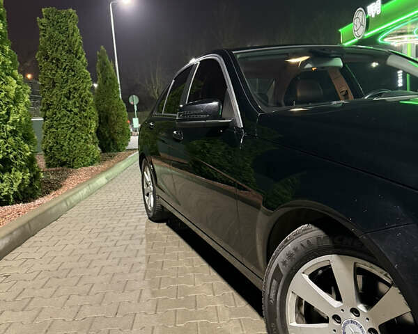 Чорний Мерседес Ц-Клас, об'ємом двигуна 2.2 л та пробігом 220 тис. км за 12400 $, фото 15 на Automoto.ua