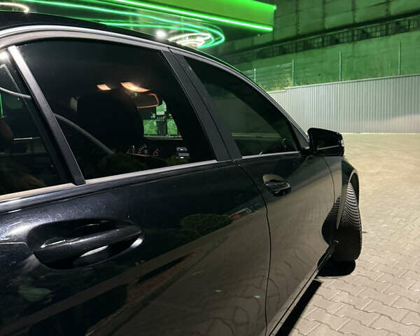 Чорний Мерседес Ц-Клас, об'ємом двигуна 2.2 л та пробігом 220 тис. км за 12400 $, фото 17 на Automoto.ua