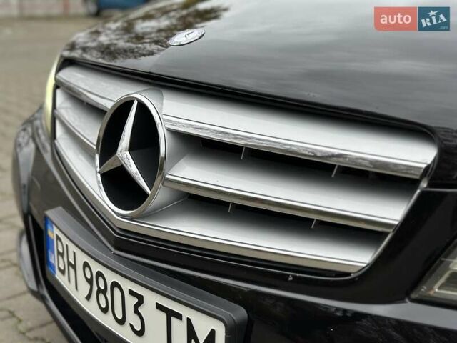 Черный Мерседес Ц-Класс, объемом двигателя 1.6 л и пробегом 208 тыс. км за 12800 $, фото 95 на Automoto.ua