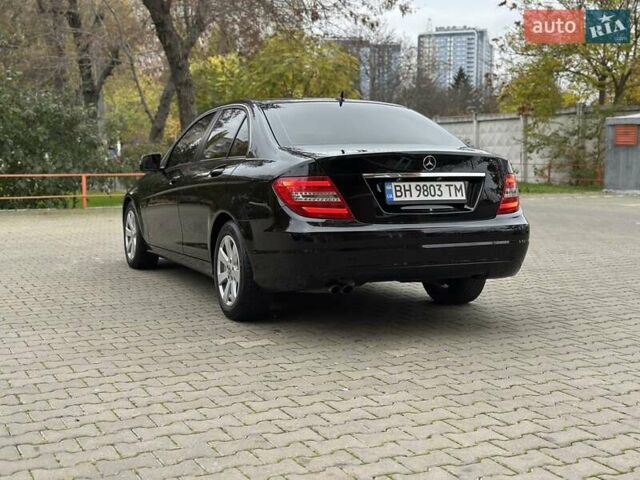 Черный Мерседес Ц-Класс, объемом двигателя 1.6 л и пробегом 208 тыс. км за 12800 $, фото 21 на Automoto.ua