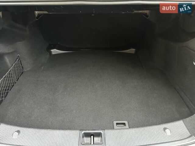 Черный Мерседес Ц-Класс, объемом двигателя 1.6 л и пробегом 208 тыс. км за 12800 $, фото 81 на Automoto.ua