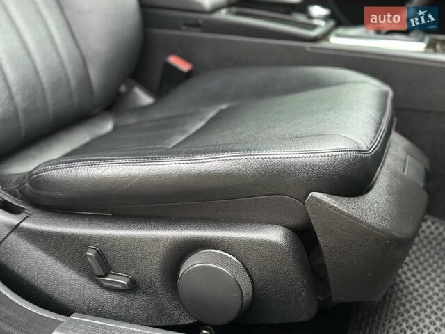 Черный Мерседес Ц-Класс, объемом двигателя 1.6 л и пробегом 208 тыс. км за 12800 $, фото 78 на Automoto.ua