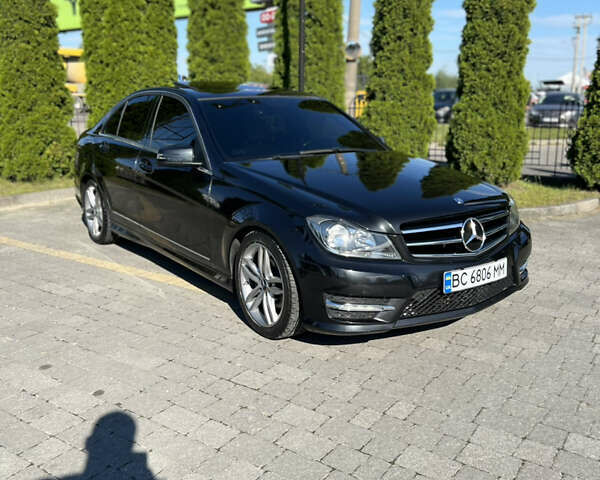 Чорний Мерседес Ц-Клас, об'ємом двигуна 1.8 л та пробігом 156 тис. км за 12800 $, фото 6 на Automoto.ua