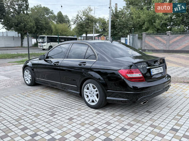 Черный Мерседес Ц-Класс, объемом двигателя 1.8 л и пробегом 180 тыс. км за 10500 $, фото 7 на Automoto.ua