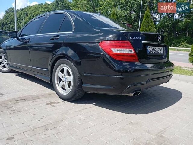 Черный Мерседес Ц-Класс, объемом двигателя 1.8 л и пробегом 298 тыс. км за 12500 $, фото 10 на Automoto.ua