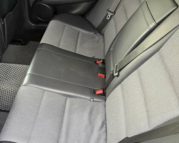 Чорний Мерседес Ц-Клас, об'ємом двигуна 2.15 л та пробігом 225 тис. км за 15200 $, фото 15 на Automoto.ua