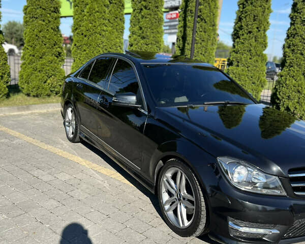 Чорний Мерседес Ц-Клас, об'ємом двигуна 1.8 л та пробігом 156 тис. км за 12800 $, фото 11 на Automoto.ua