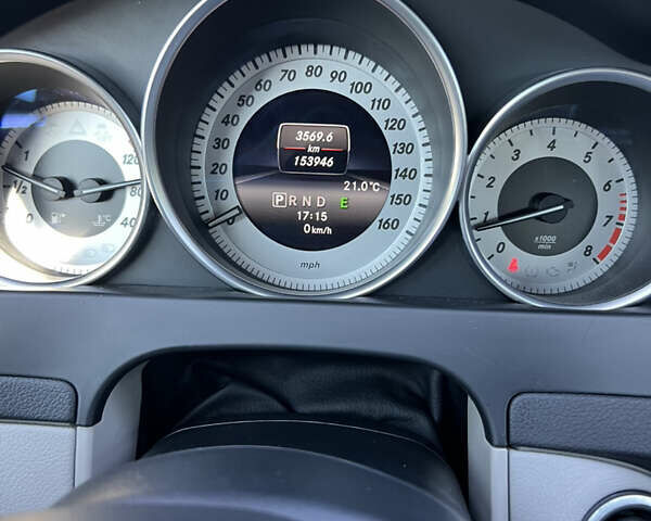 Черный Мерседес Ц-Класс, объемом двигателя 1.8 л и пробегом 154 тыс. км за 12800 $, фото 24 на Automoto.ua