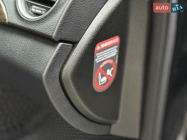 Черный Мерседес Ц-Класс, объемом двигателя 1.6 л и пробегом 208 тыс. км за 12800 $, фото 72 на Automoto.ua