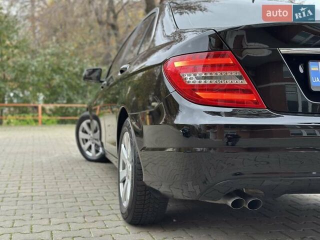 Черный Мерседес Ц-Класс, объемом двигателя 1.6 л и пробегом 208 тыс. км за 12800 $, фото 13 на Automoto.ua