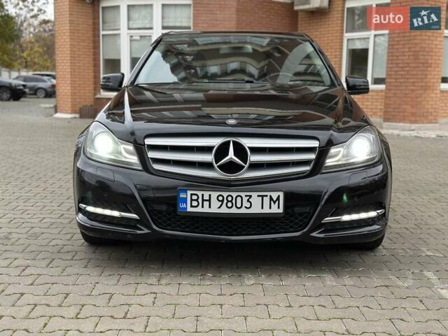 Черный Мерседес Ц-Класс, объемом двигателя 1.6 л и пробегом 208 тыс. км за 12800 $, фото 16 на Automoto.ua