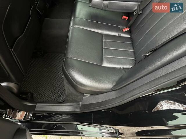 Черный Мерседес Ц-Класс, объемом двигателя 1.6 л и пробегом 208 тыс. км за 12800 $, фото 76 на Automoto.ua