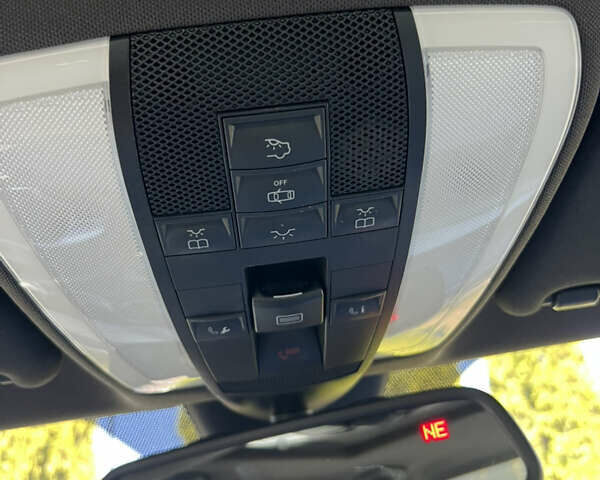 Черный Мерседес Ц-Класс, объемом двигателя 1.8 л и пробегом 154 тыс. км за 12800 $, фото 27 на Automoto.ua