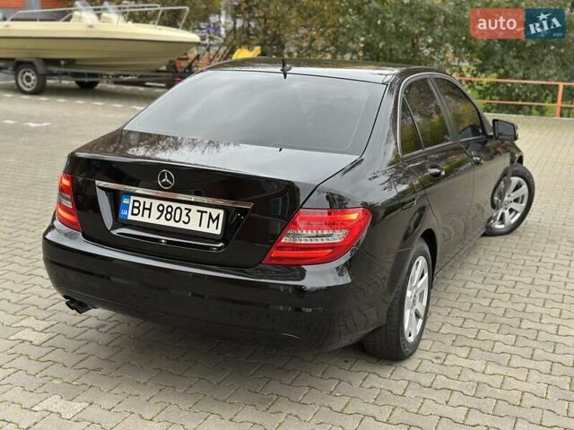 Черный Мерседес Ц-Класс, объемом двигателя 1.6 л и пробегом 208 тыс. км за 12800 $, фото 10 на Automoto.ua