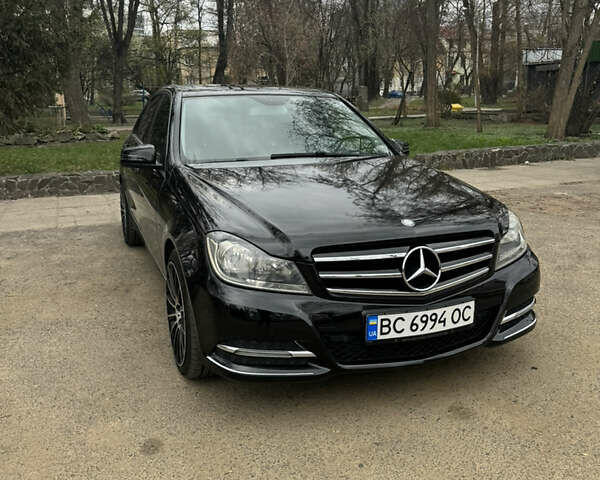 Черный Мерседес Ц-Класс, объемом двигателя 2.15 л и пробегом 145 тыс. км за 14350 $, фото 19 на Automoto.ua