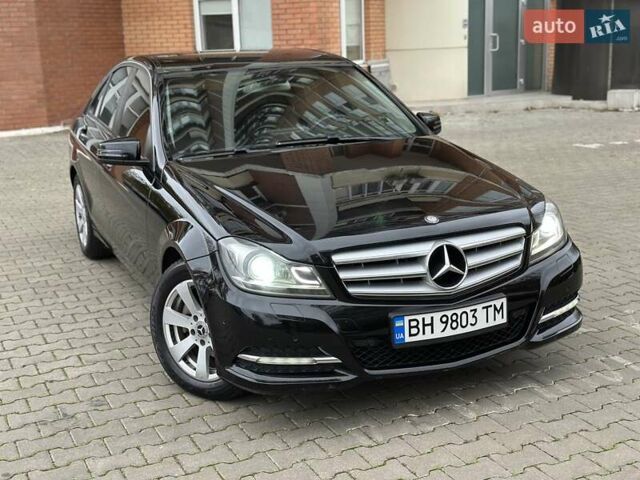 Черный Мерседес Ц-Класс, объемом двигателя 1.6 л и пробегом 208 тыс. км за 12800 $, фото 6 на Automoto.ua