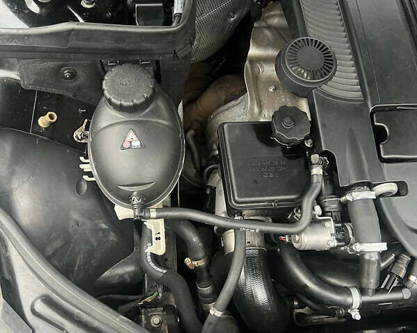 Чорний Мерседес Ц-Клас, об'ємом двигуна 1.8 л та пробігом 200 тис. км за 11300 $, фото 12 на Automoto.ua