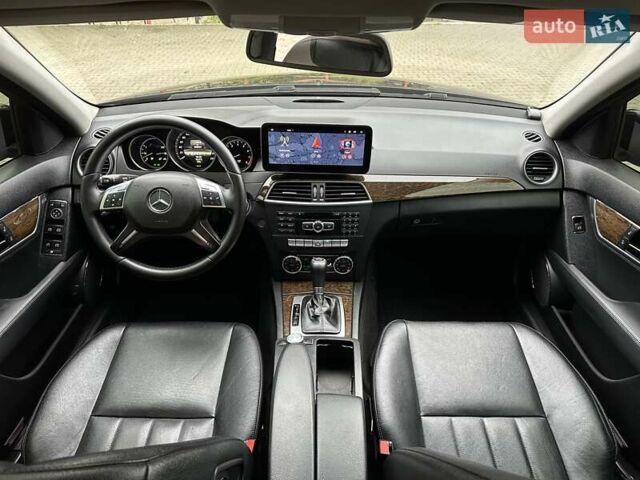 Черный Мерседес Ц-Класс, объемом двигателя 1.6 л и пробегом 208 тыс. км за 12800 $, фото 22 на Automoto.ua