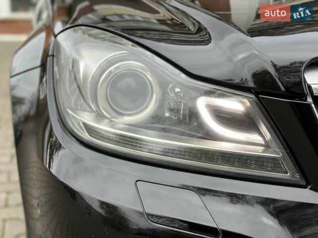 Черный Мерседес Ц-Класс, объемом двигателя 1.6 л и пробегом 208 тыс. км за 12800 $, фото 97 на Automoto.ua