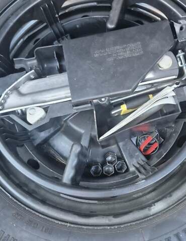 Чорний Мерседес Ц-Клас, об'ємом двигуна 1.8 л та пробігом 152 тис. км за 9800 $, фото 15 на Automoto.ua