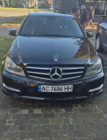 Чорний Мерседес Ц-Клас, об'ємом двигуна 1.8 л та пробігом 152 тис. км за 9800 $, фото 5 на Automoto.ua