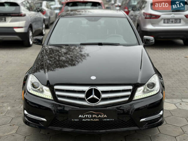 Чорний Мерседес Ц-Клас, об'ємом двигуна 1.8 л та пробігом 111 тис. км за 12900 $, фото 1 на Automoto.ua