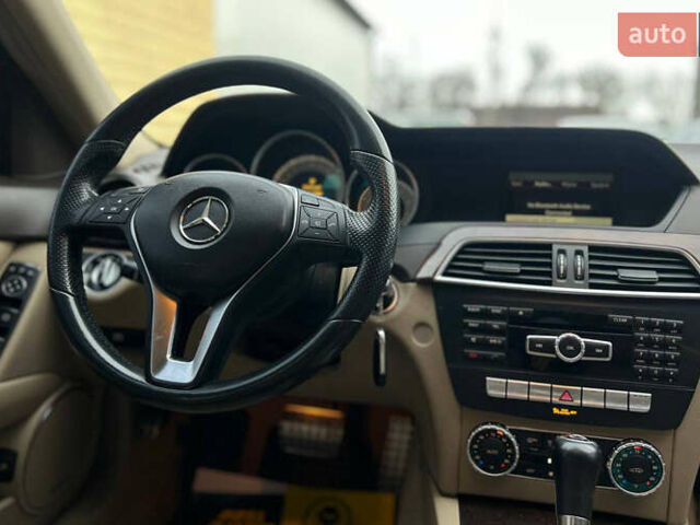 Чорний Мерседес Ц-Клас, об'ємом двигуна 3.5 л та пробігом 153 тис. км за 11999 $, фото 13 на Automoto.ua