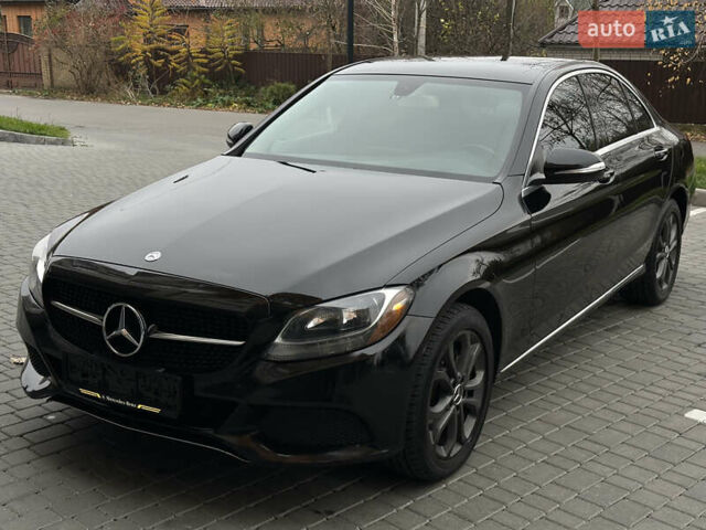 Чорний Мерседес Ц-Клас, об'ємом двигуна 2 л та пробігом 150 тис. км за 15950 $, фото 23 на Automoto.ua