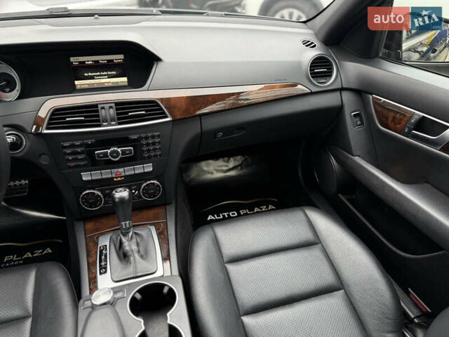 Чорний Мерседес Ц-Клас, об'ємом двигуна 1.8 л та пробігом 111 тис. км за 12900 $, фото 41 на Automoto.ua