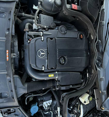 Чорний Мерседес Ц-Клас, об'ємом двигуна 1.8 л та пробігом 112 тис. км за 12900 $, фото 13 на Automoto.ua