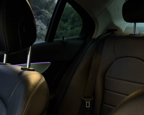 Черный Мерседес Ц-Класс, объемом двигателя 2 л и пробегом 206 тыс. км за 17000 $, фото 11 на Automoto.ua