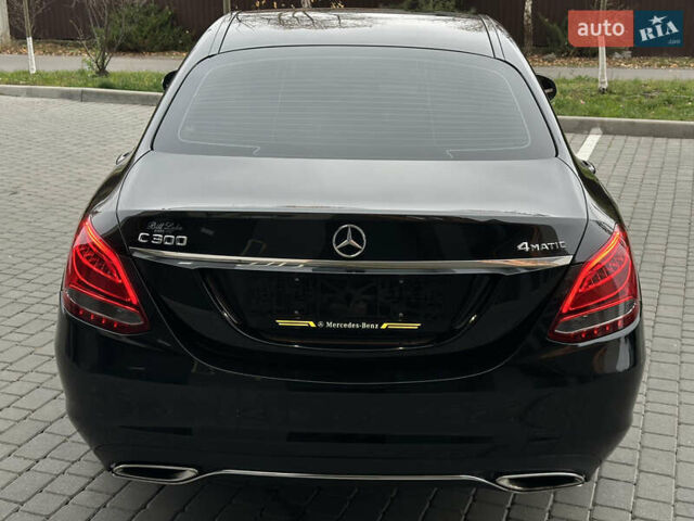 Чорний Мерседес Ц-Клас, об'ємом двигуна 2 л та пробігом 150 тис. км за 15950 $, фото 24 на Automoto.ua