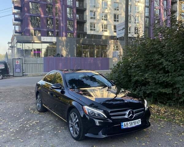 Чорний Мерседес Ц-Клас, об'ємом двигуна 2 л та пробігом 240 тис. км за 15999 $, фото 3 на Automoto.ua