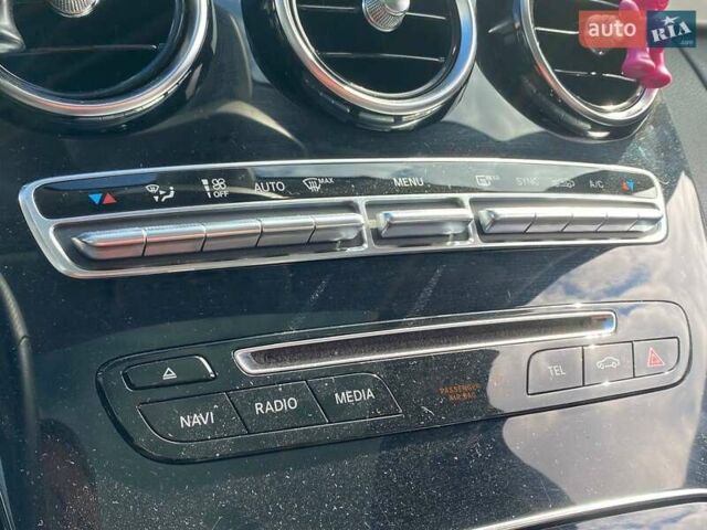 Черный Мерседес Ц-Класс, объемом двигателя 2 л и пробегом 107 тыс. км за 17490 $, фото 18 на Automoto.ua