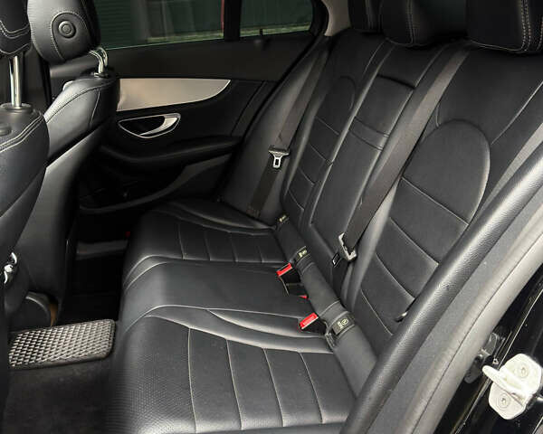 Черный Мерседес Ц-Класс, объемом двигателя 1.99 л и пробегом 190 тыс. км за 15900 $, фото 6 на Automoto.ua