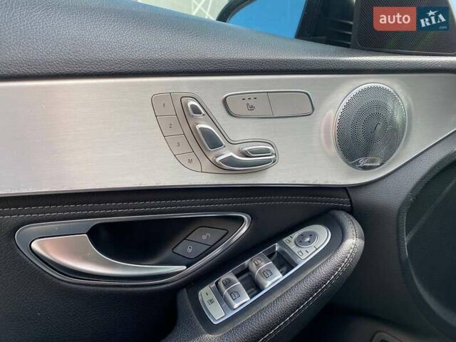 Черный Мерседес Ц-Класс, объемом двигателя 2 л и пробегом 107 тыс. км за 17490 $, фото 13 на Automoto.ua