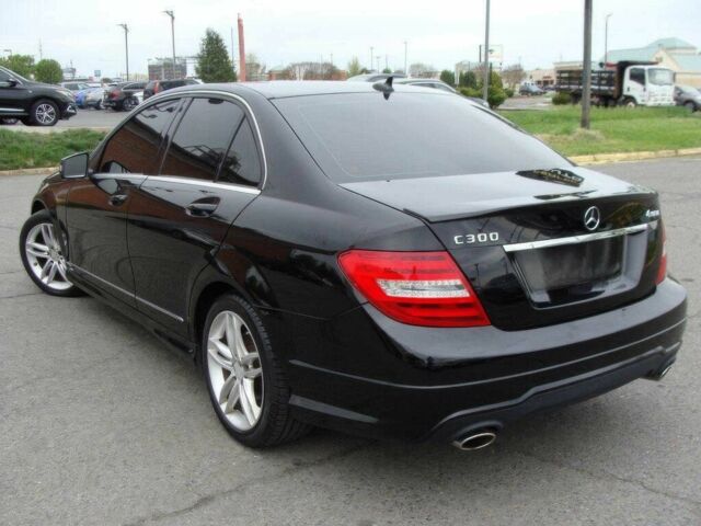 Чорний Мерседес Ц-Клас, об'ємом двигуна 3.5 л та пробігом 89 тис. км за 7600 $, фото 3 на Automoto.ua